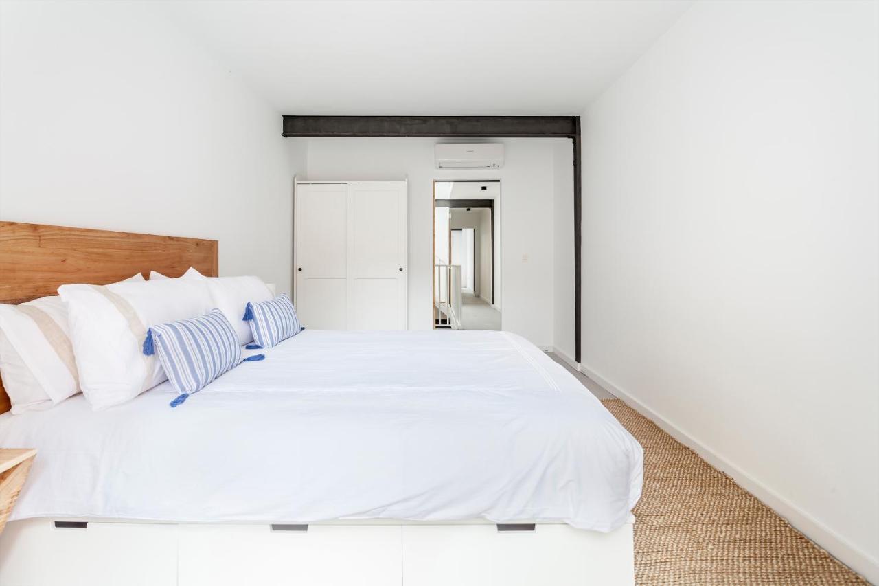 Three Floor House With Terrace Βίλα Βαλένθια Εξωτερικό φωτογραφία